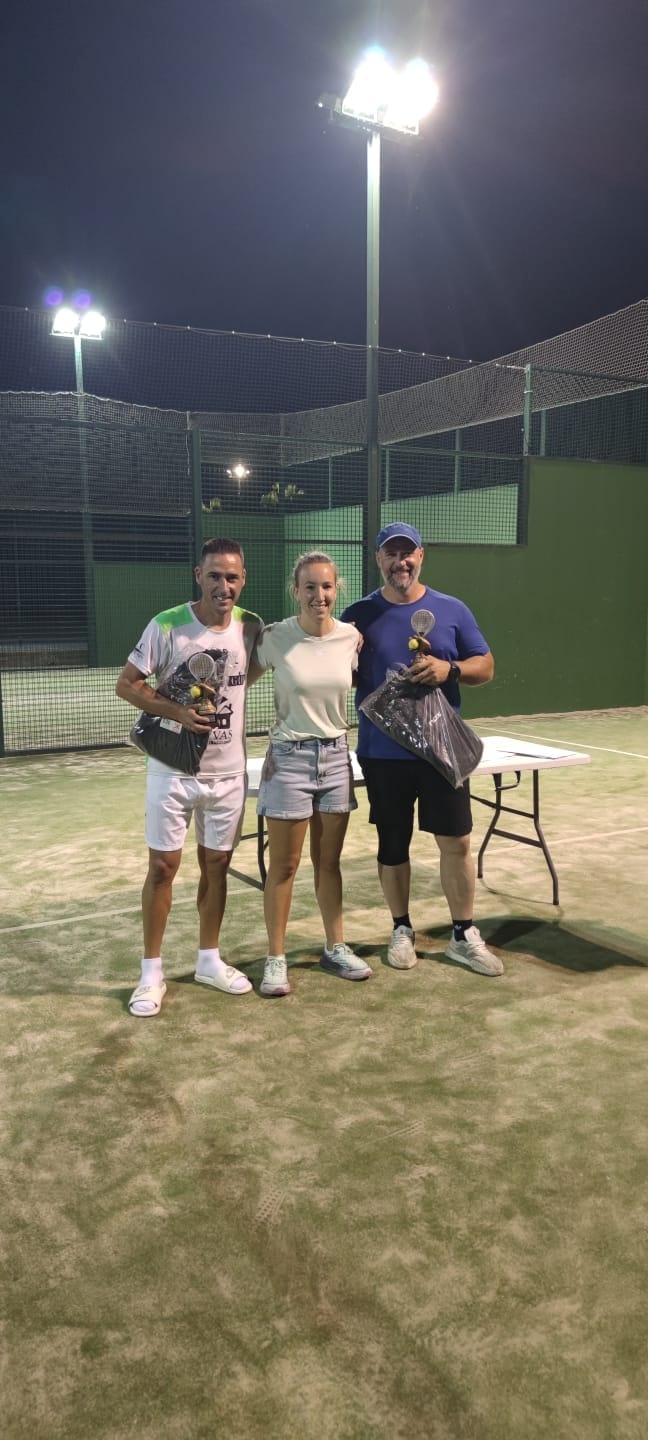 453168040_880752484081050_4509782165791250611_n