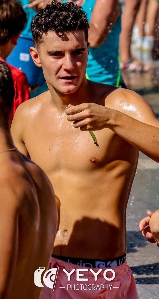 60322743-8202-4990-aed2-04b3499cce63