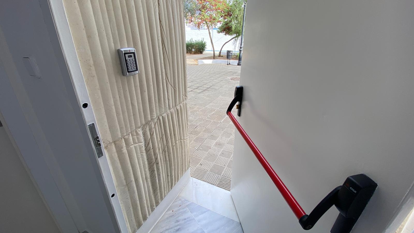 7399f746-c2dc-4248-99f1-ec44393b0795