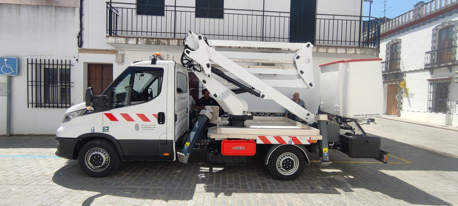 fcb7341e-8104-4f4d-a566-7d1465c5ef12